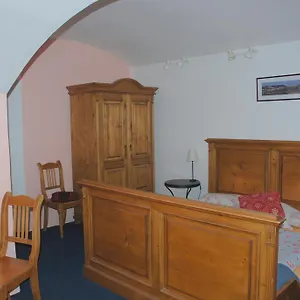 pension-atelier-12.praguehotelsweb.com/